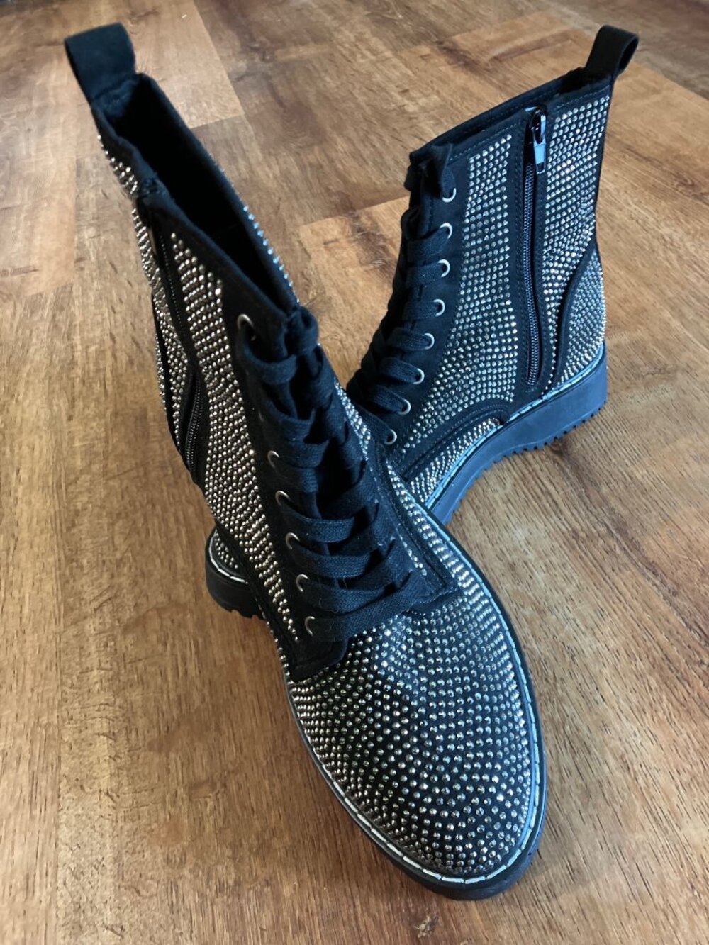 Madden Girl Combat Boots with Rhinestones 10M Women NWT‎ Kurrta